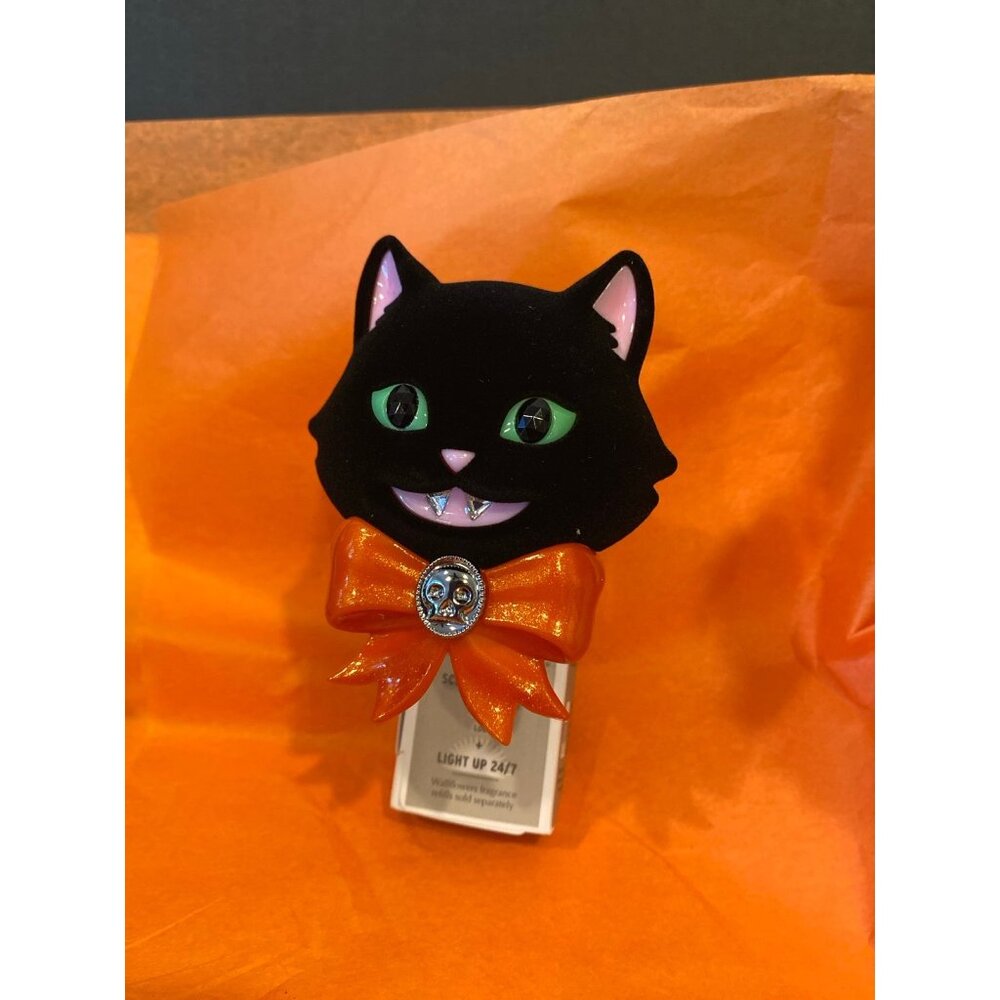 Bath & Body Works Halloween “Spooky Kitty” Nightlight & Scent Control Plug